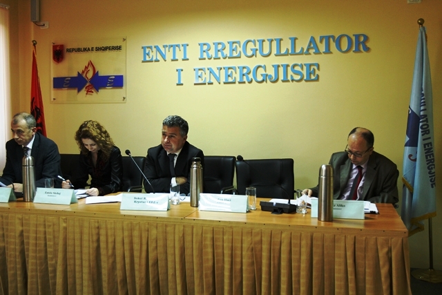 ERE shpall tarifat e reja per lidhjen ne rrjetin e energjise